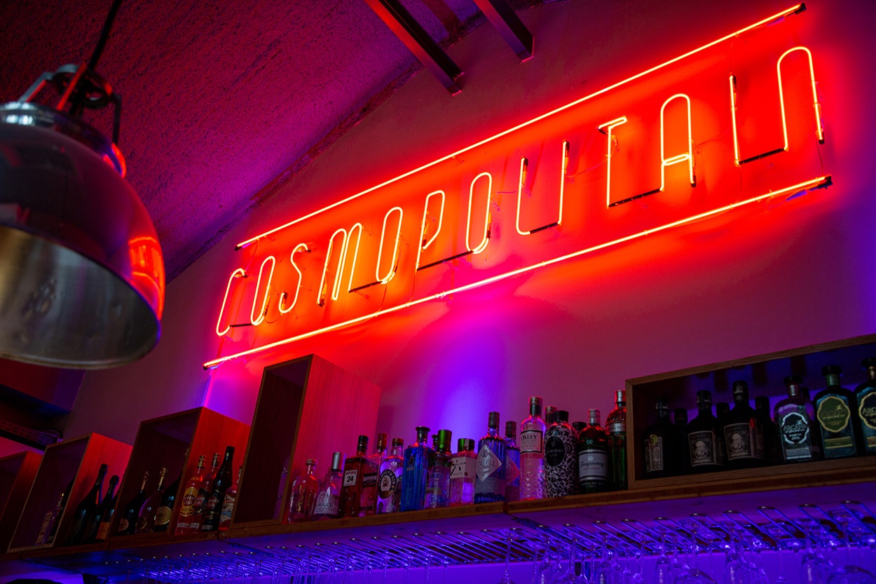 The Cosmopolitan, the best party bar in Toulouse